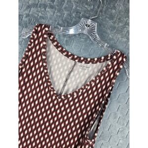 Lane Bryant Tank Top 18/20L Burgundy Geometric Diamond V-Neck‎ Sleeveless Knit